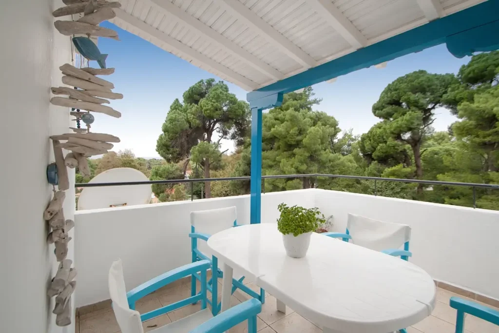 TWO-BEDROOM STANDRAD APARTMENT 5